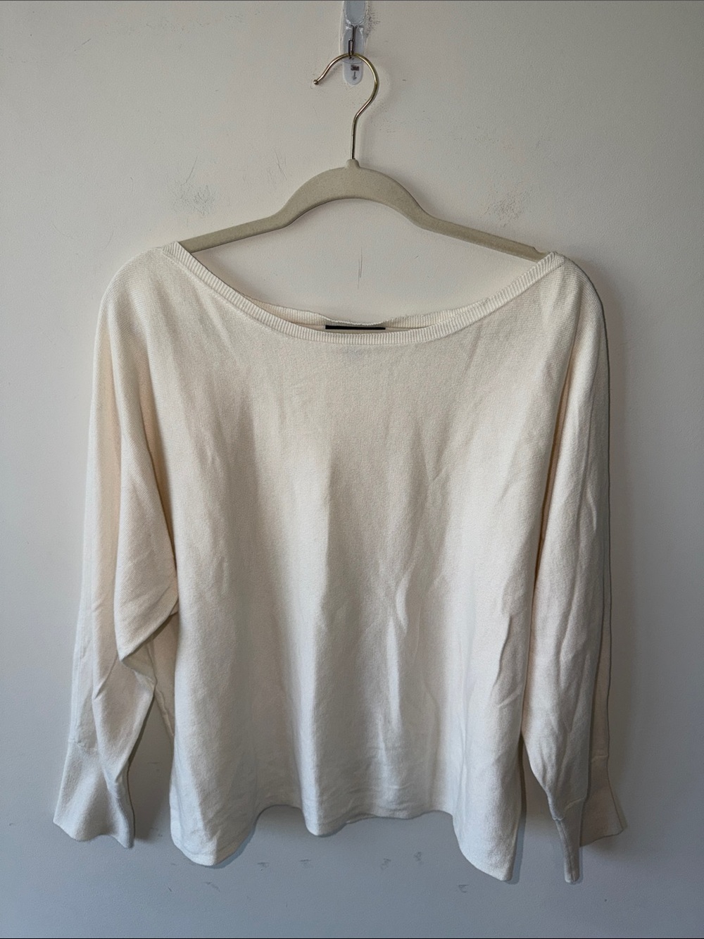 Banana Republic Boatneck Dolman Sleeve Pullover Sweater in Ivory Cotton Modal